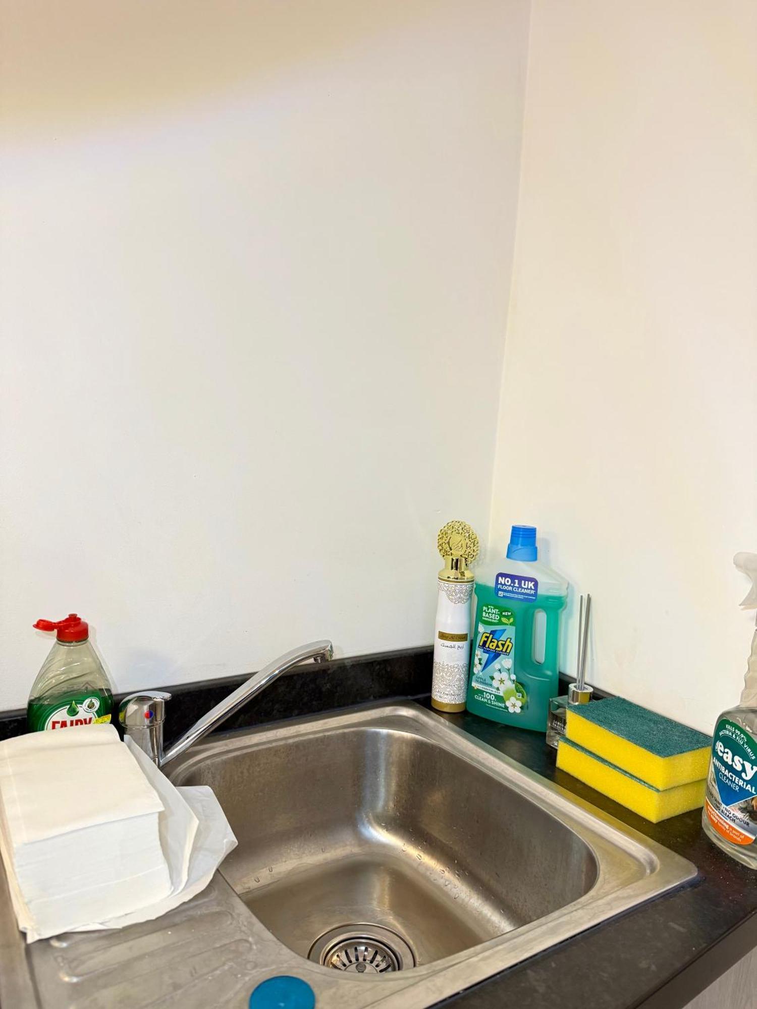 Luxury - Near Heathrow Airport - Free Parking Appartamento *