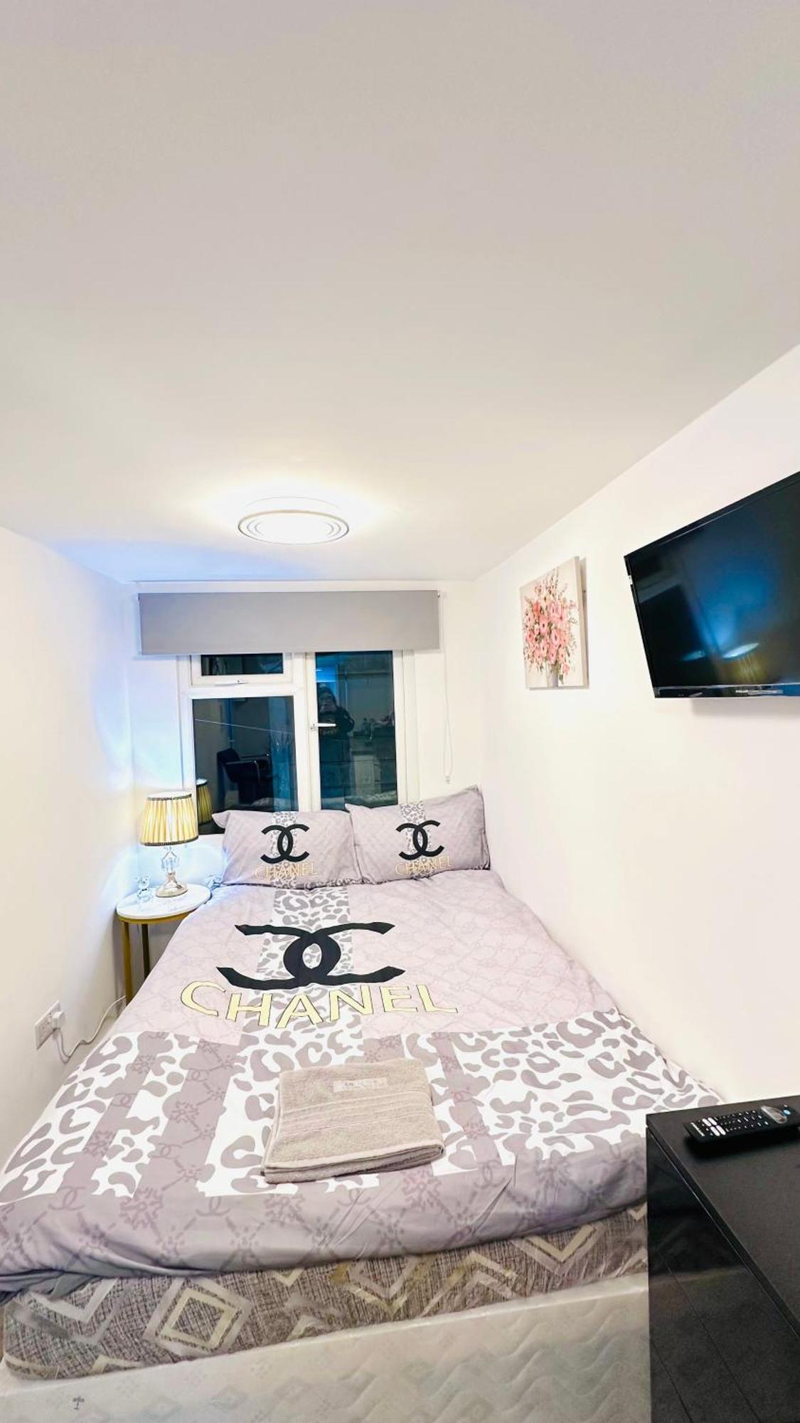 Luxury - Near Heathrow Airport - Free Parking Londra
